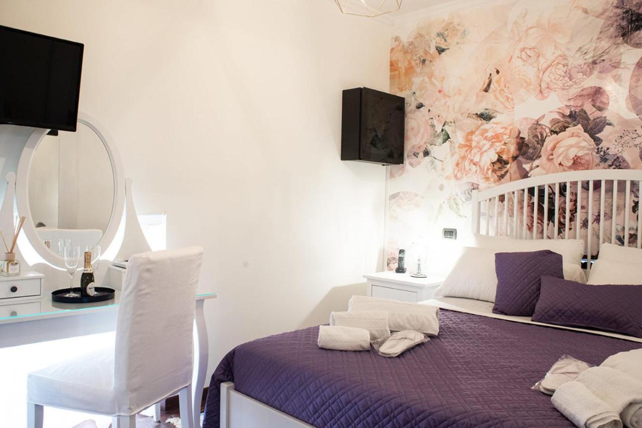 Bed Boutique Napoli Colors Hotel Exterior photo